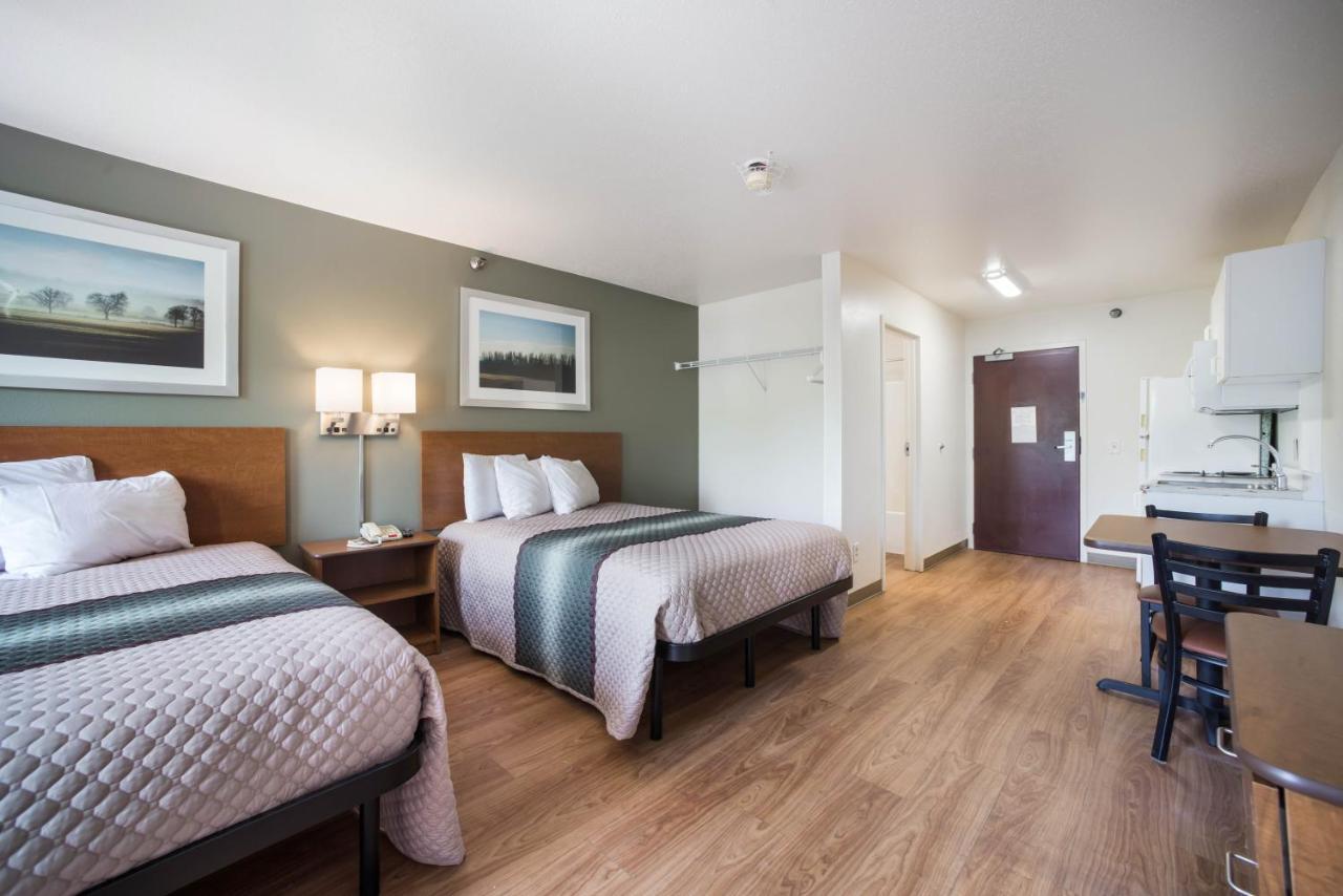 Hometowne Studios By Red Roof St. Louis - Airport/N Lindbergh Hazelwood Extérieur photo