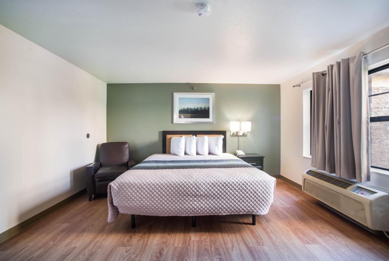 Hometowne Studios By Red Roof St. Louis - Airport/N Lindbergh Hazelwood Extérieur photo