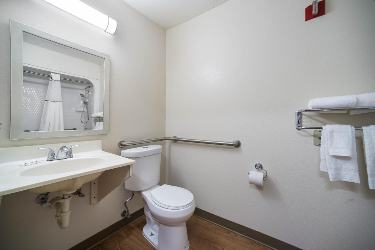 Hometowne Studios By Red Roof St. Louis - Airport/N Lindbergh Hazelwood Extérieur photo