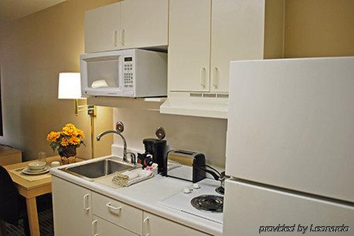 Hometowne Studios By Red Roof St. Louis - Airport/N Lindbergh Hazelwood Extérieur photo