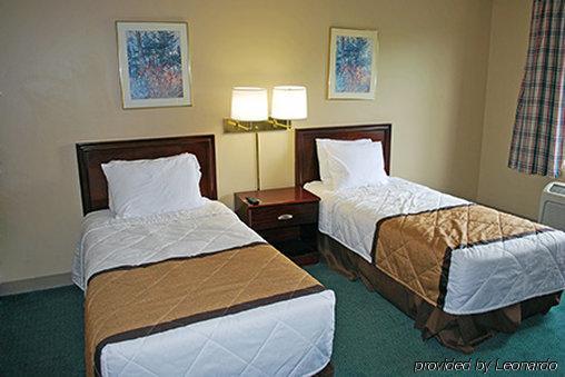 Hometowne Studios By Red Roof St. Louis - Airport/N Lindbergh Hazelwood Extérieur photo